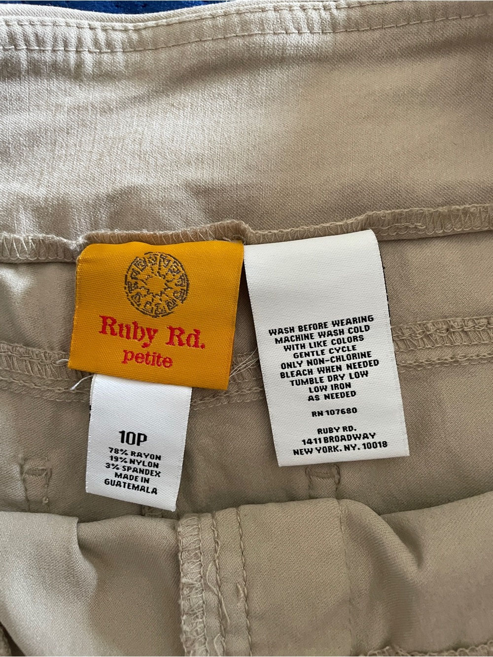 Ruby Rd. Tan Pull-On Capris Size 10P - Picture 5 of 5